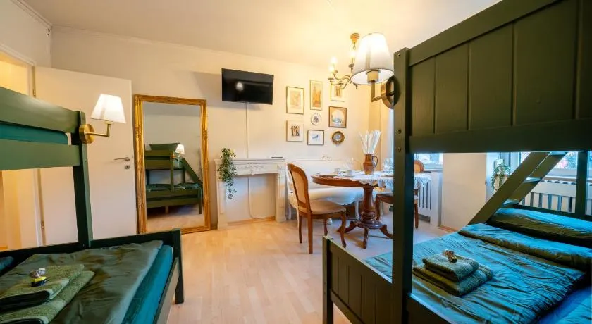 2 Zimmer Retro City Apartment in der Altstadt - Image 1