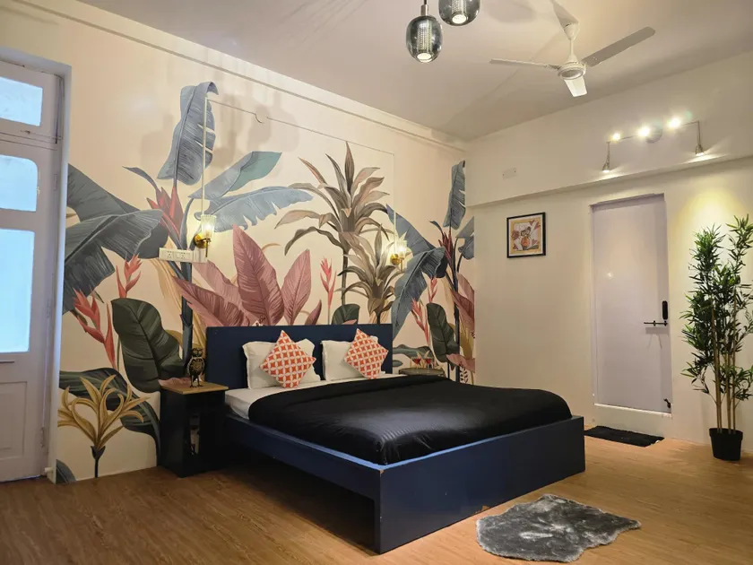 Service Apartment In Malabar Hill By Florastays - Image 1