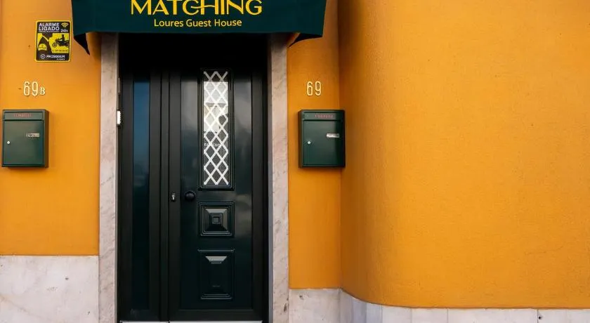Matching Loures Guest House - Image 1