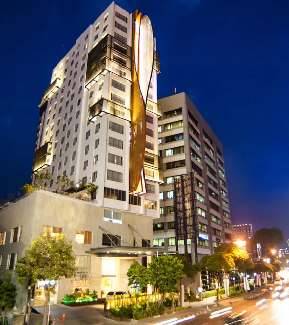 CROWN PRINCE Hotel Surabaya Managed by Midtown Indonesia - Image 1