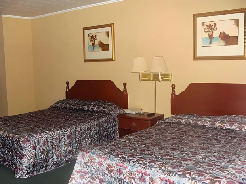 Ranch House Motel - Image 1