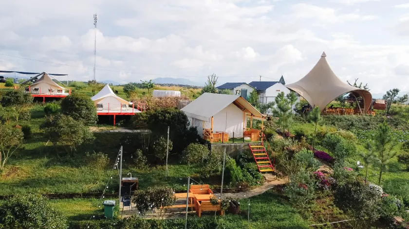 Danny Glamping Farm - Image 1