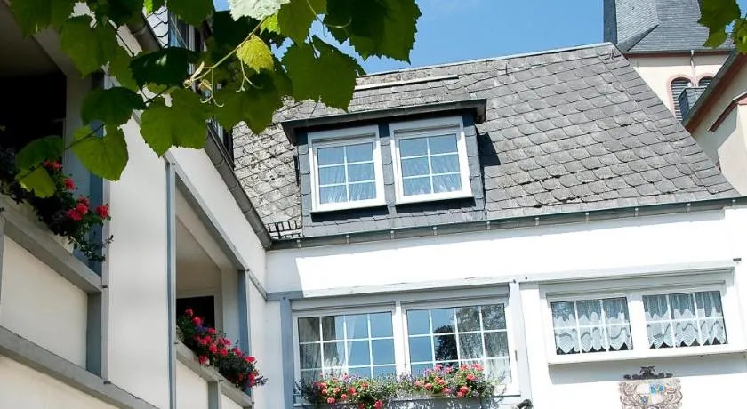 Hotel Springiersbacher-Hof - Image 1