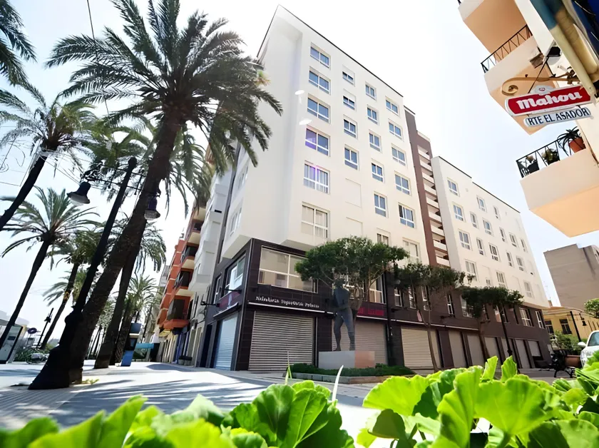 Iberflat Apartamentos Marina Suites - Image 1