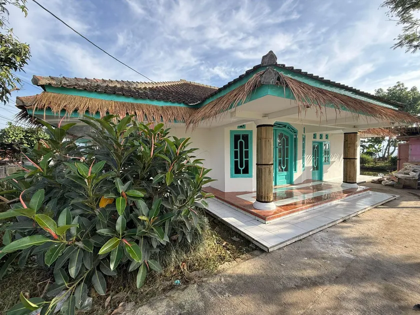 Stay and Farm Hostel - Image 1