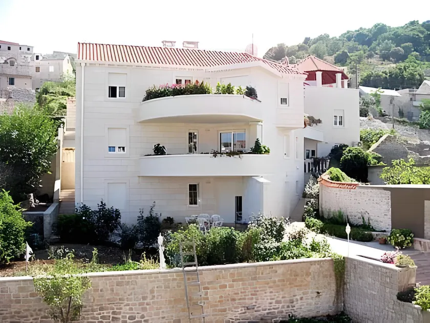 Apartments Mladinić - Image 1