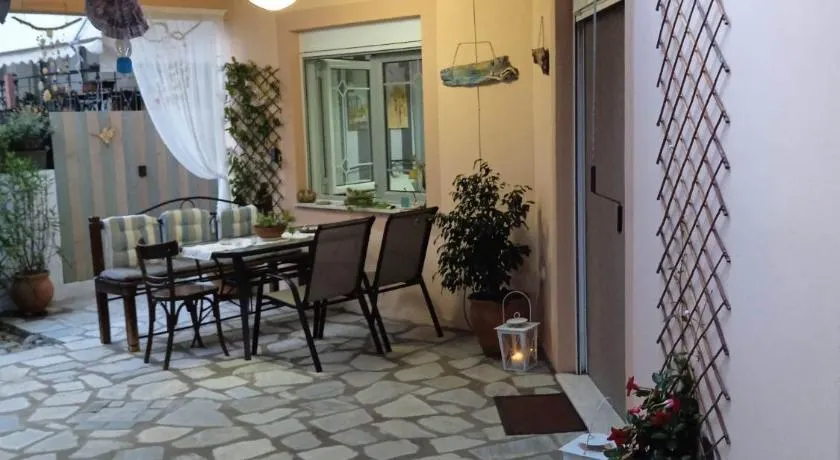 Dream House - Image 1
