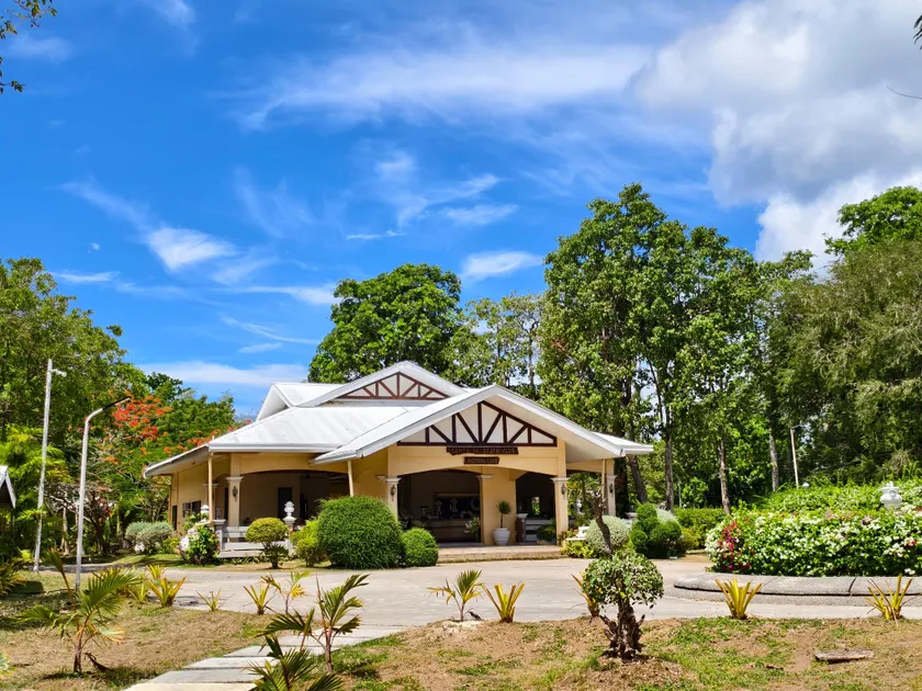 Ogtong Cave Resort - Image 1