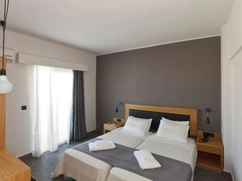 Evita Alegria Hotel - Image 1