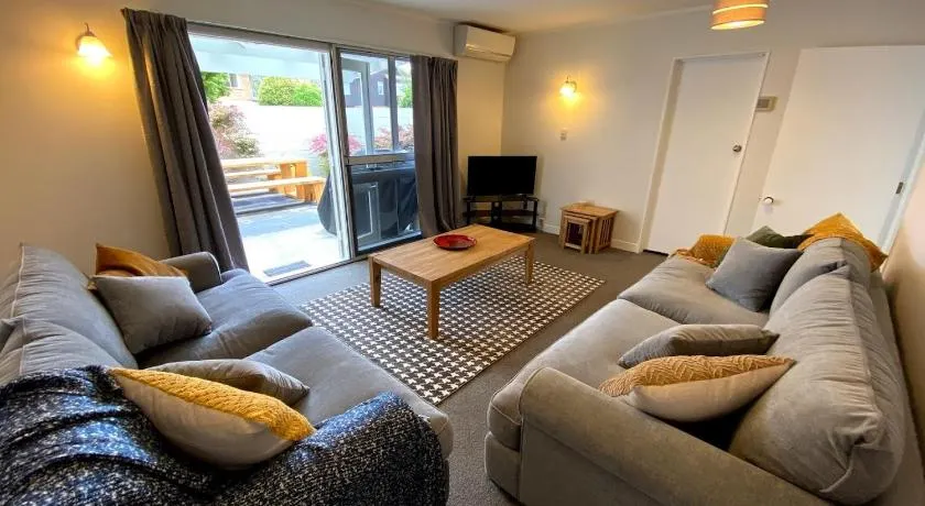 Chamberlain House - 3 bedroom house by Manly beach - Image 1