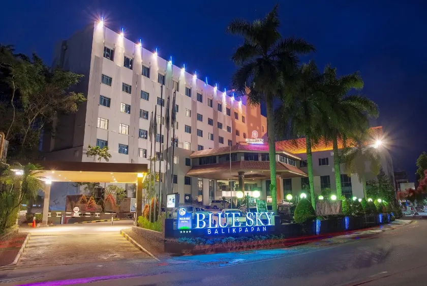 Blue Sky Hotel Balikpapan - Image 1