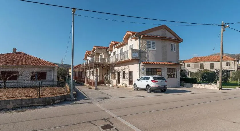 Apartments Ivana-Gustirna - Image 1