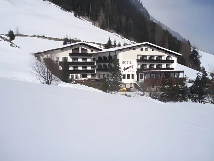 Hotel Antony - Image 1