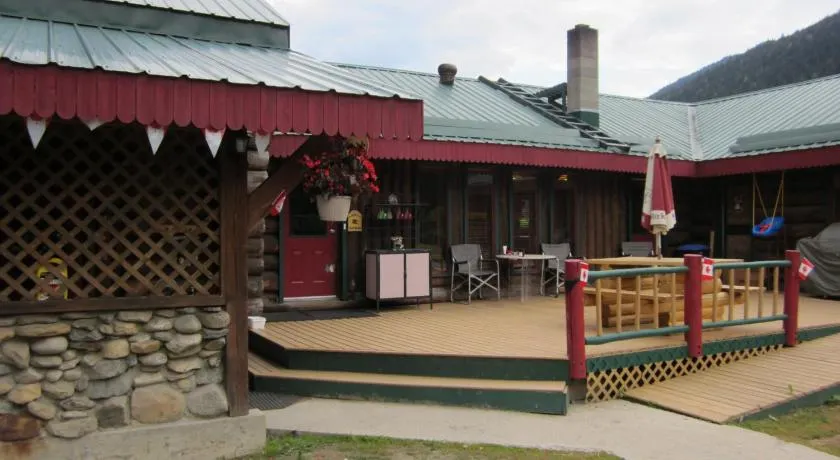 Summit River Lodge & Campsites - Image 1