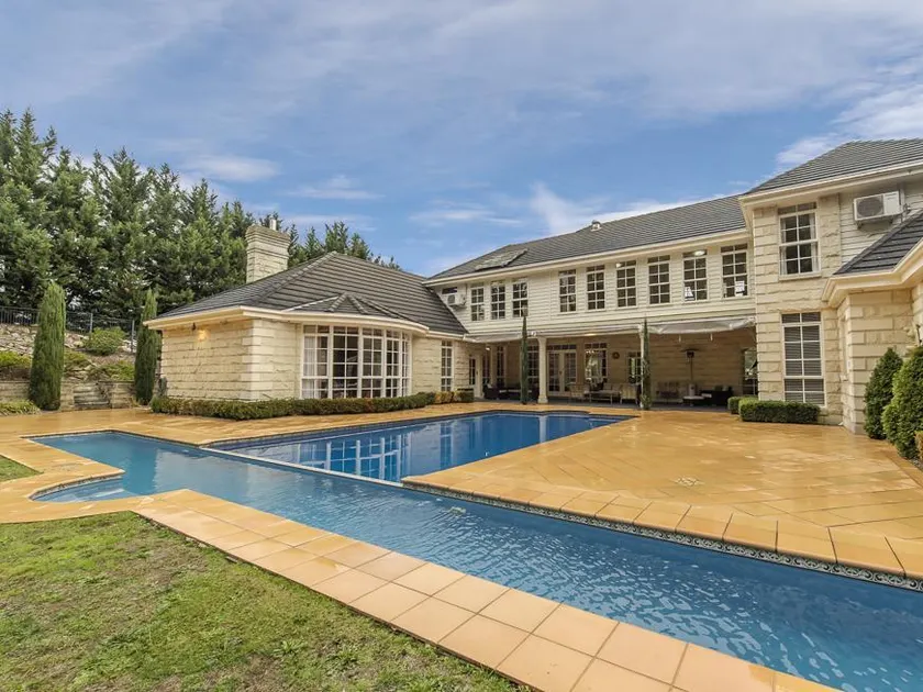 Montfort Manor Bed & Breakfast - Image 1