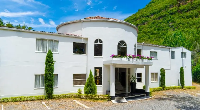 Hotel Campestre Santa Catalina - Image 1