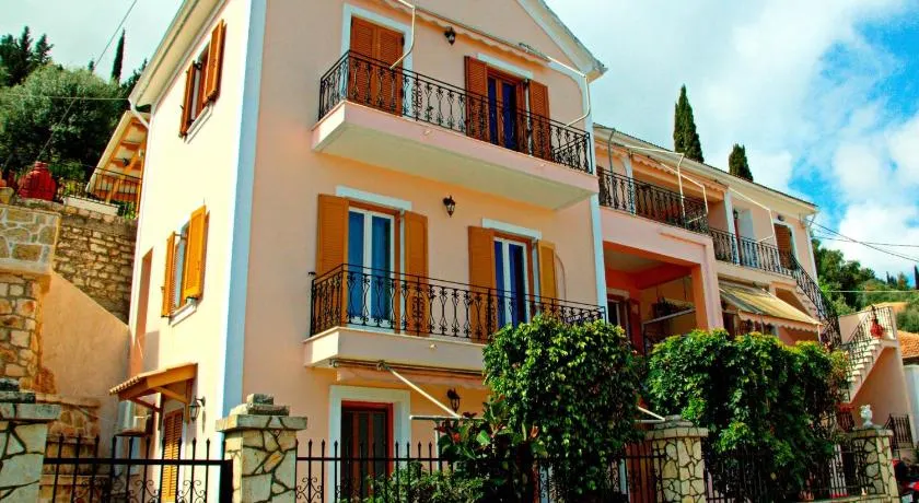 Korona Apartments - Image 1