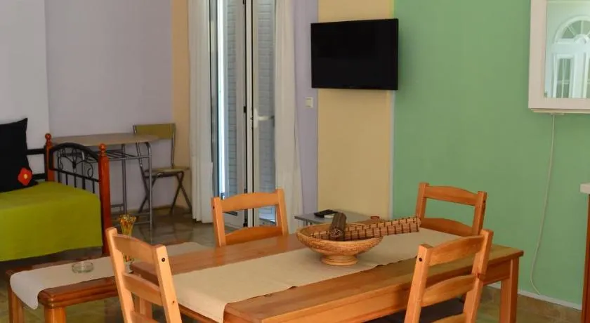 Scorpios Apartments - Image 1