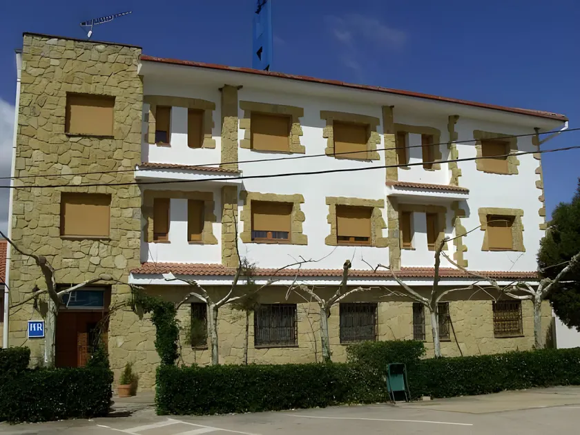 Hostal Restaurante El Ciervo - Image 1
