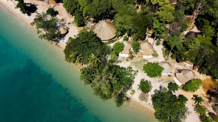 The Tropical Beach Resort - Image 1