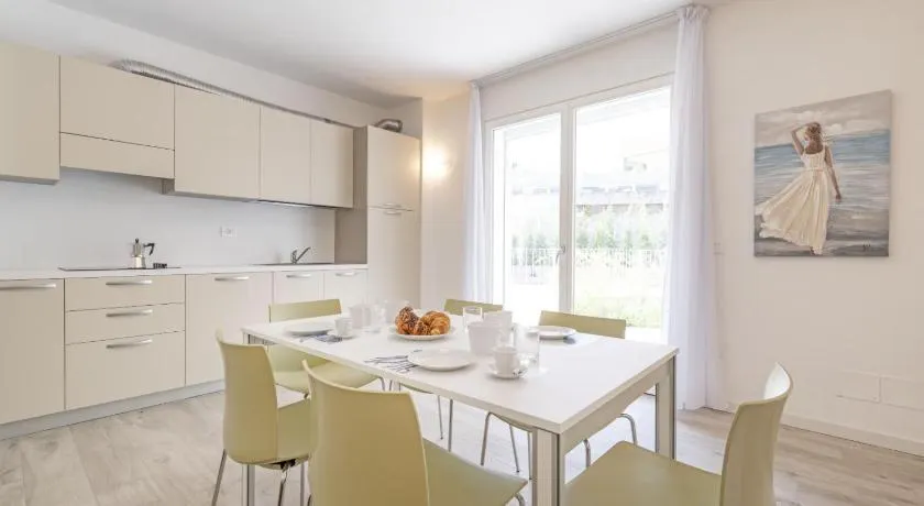Venice Golf residence - Image 1