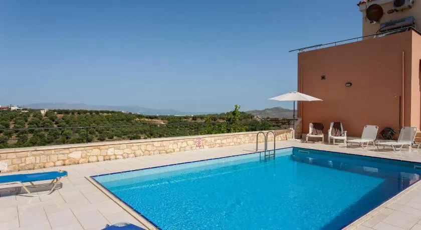 Hillside Seaview Apartment - Image 1