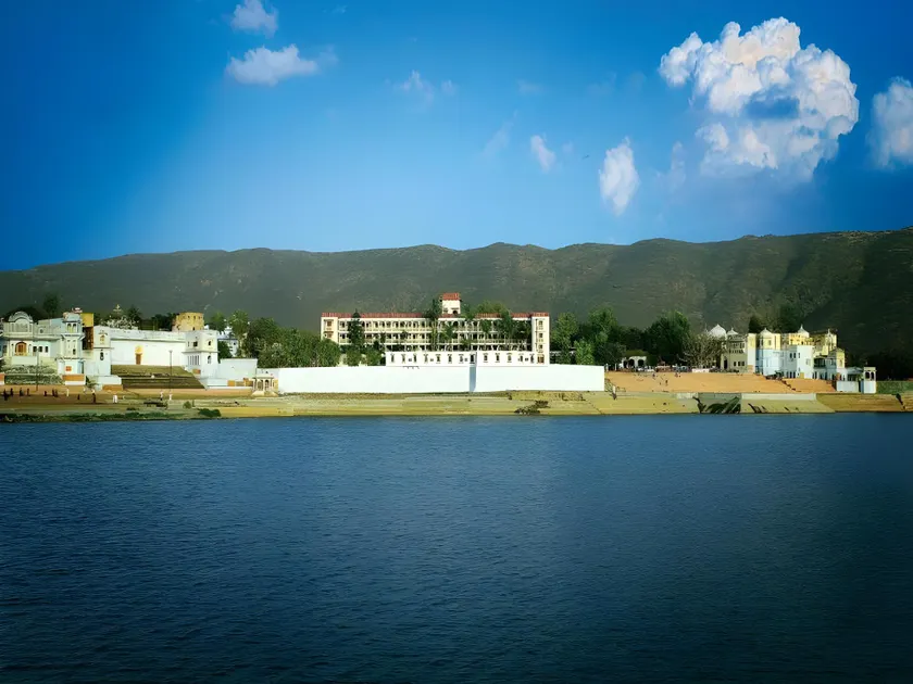 Hotel Pushkar Palace - Image 1