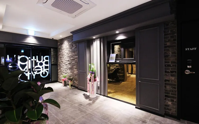 XYM Hotel Mundeok - Image 1