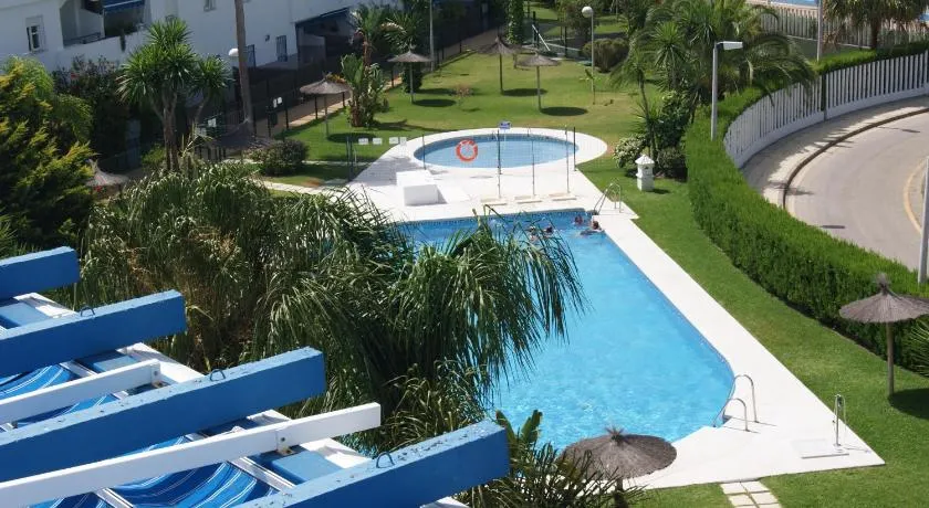 Costa Ballena Cómodo Bajo con Piscina, Patio y 3 Dormitorios Parking free - Image 1