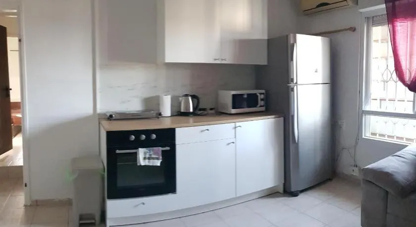 Cozy Flat with Parking well-placed near TLV Airport - Image 1