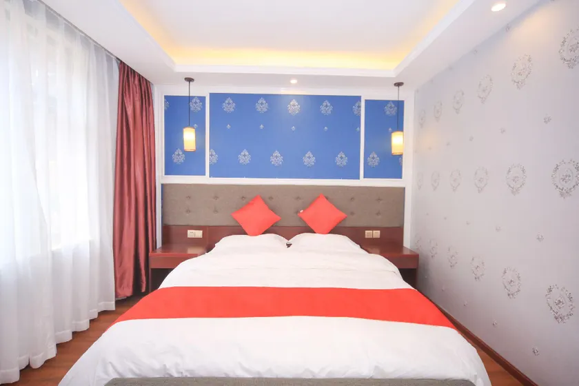678 Hotel - Image 1