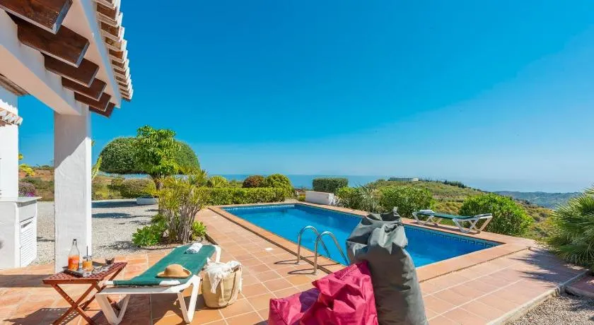 Villa Cala Chica Cajiz by Ruralidays - Image 1