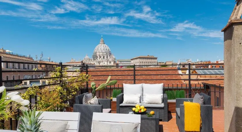 Unique view over St. Peter's Dome! - Image 1