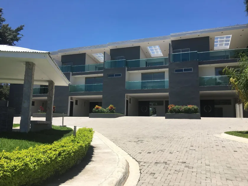 Las Yagrumas Condo Escazu - Image 1