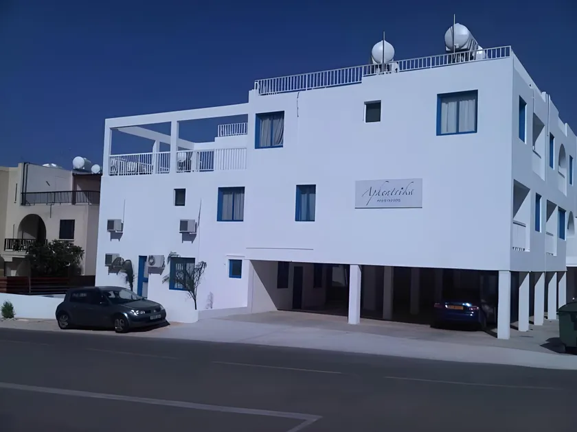 Aphentrika Apartments - Image 1