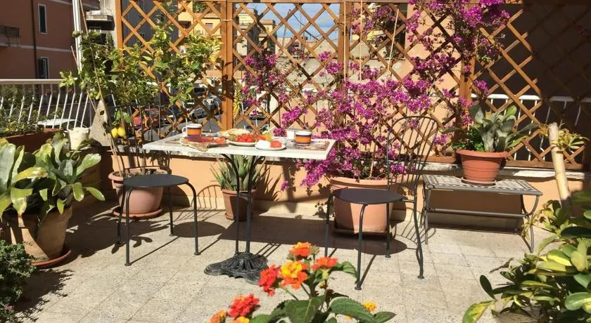 Alloggio Turistico via dei Faggi - Room - Image 1