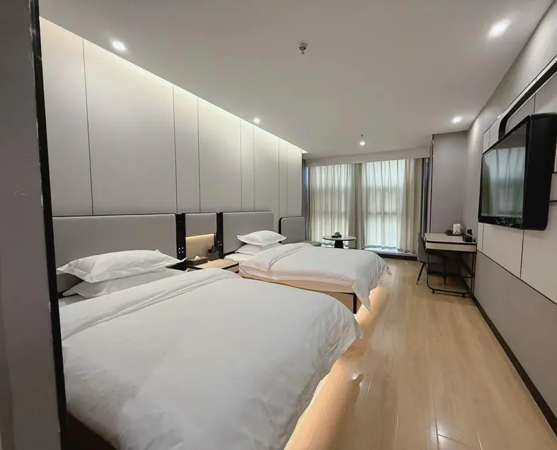 New Four Seasons Hotel (Lanzhou Zhongchuan Airport Branch) - Image 1