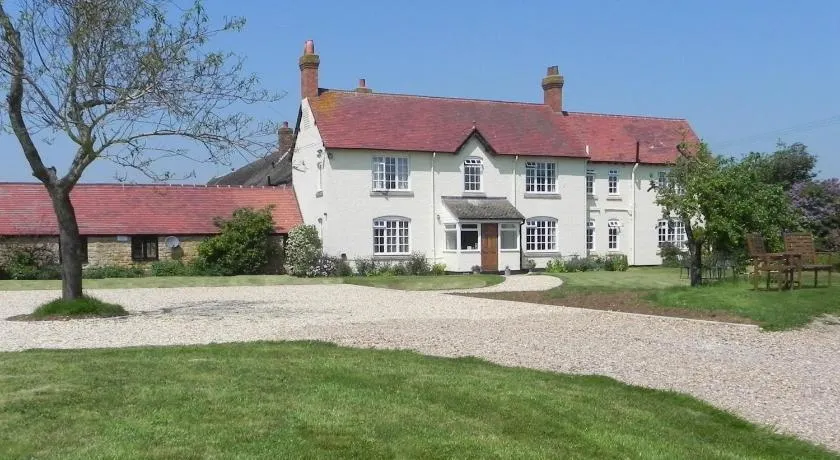 Lowerfield Farm - Image 1