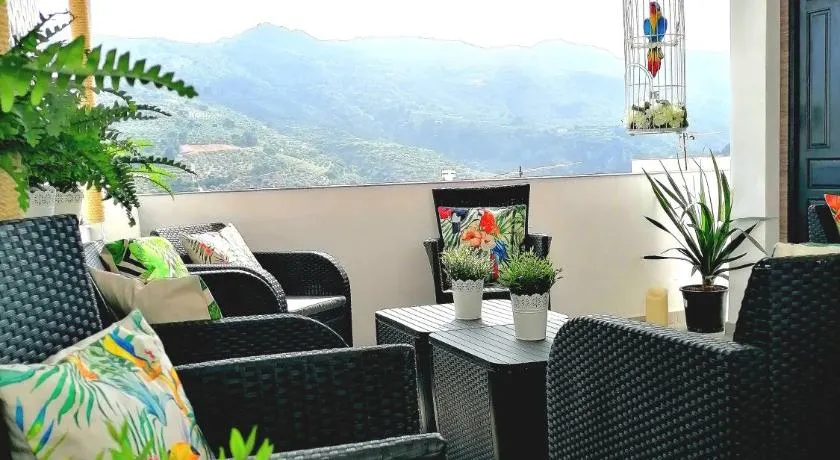 Villa Otivar - Rio Verde - Image 1