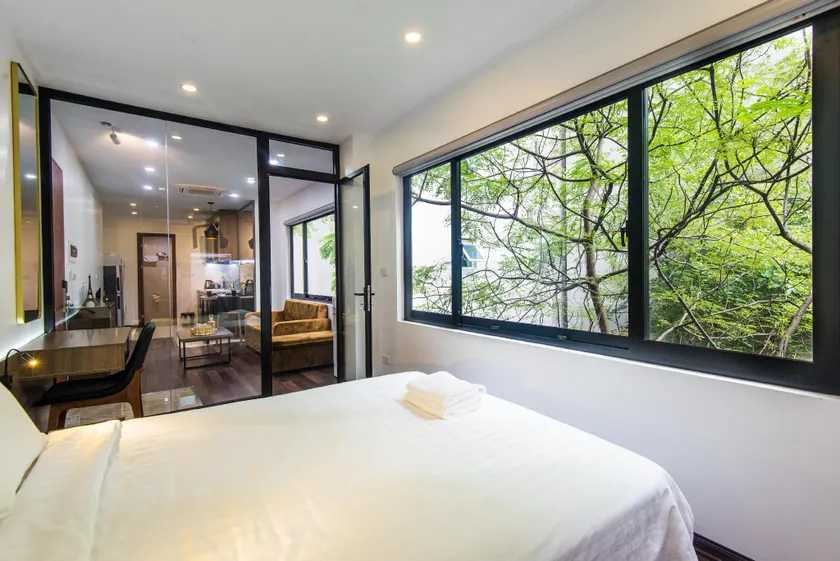 22housing Apartment  1BR 20 Linh Lang - Image 1