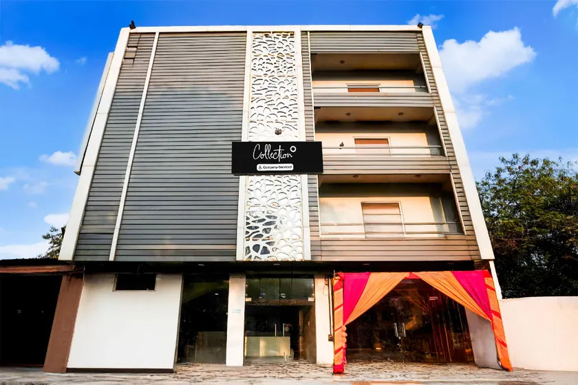 Super Collection O Vasundhara Enclave Delhi - Image 1
