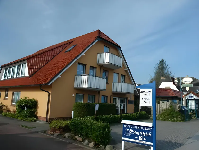 Hotel Garni Am Deich Zingst - Image 1