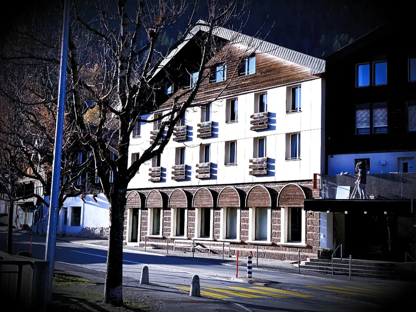 Dinh Residence - Image 1