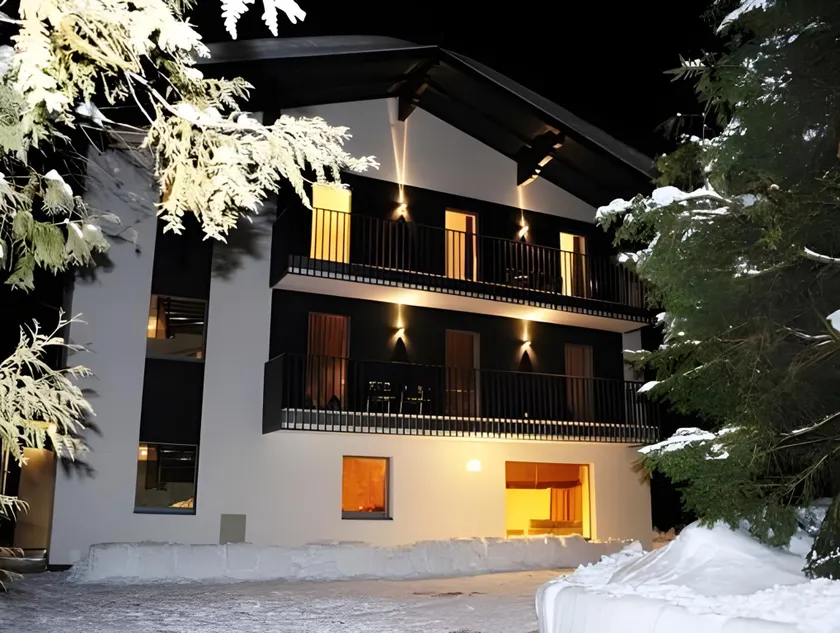 Apartmenthouse 5 Seasons - incl SUMMER CARD by All in One Apartments - Image 1