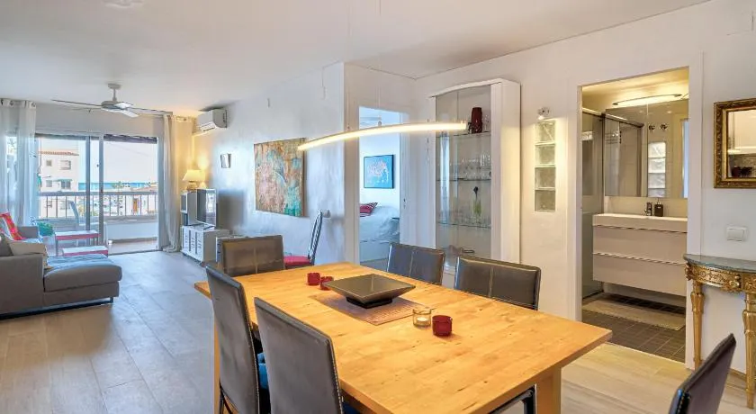 Appartement avec jardin, barbecue et internet haut débit | Vue mer - Image 1