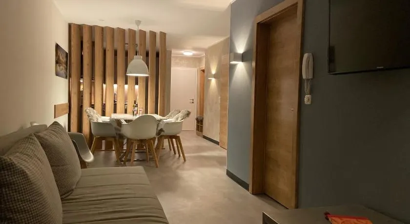 Sigl-Luxuria - Image 1