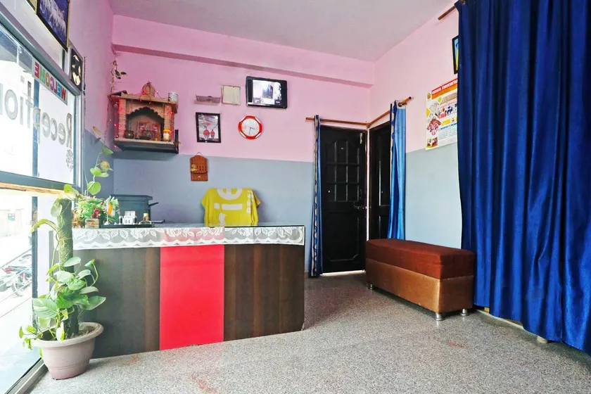 Hotel O Pk Palace - Image 1