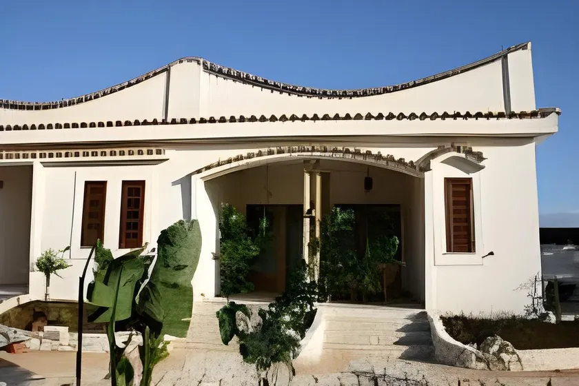 Oasi Beach Hotel - Image 1