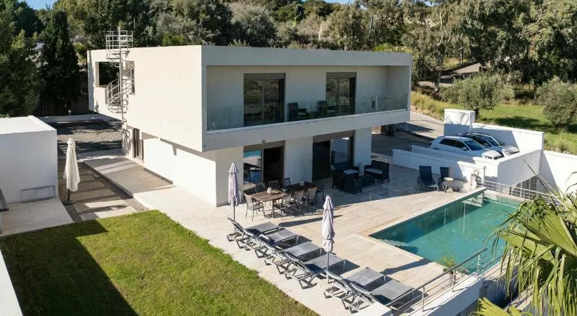 Villa Kennedy - Image 1