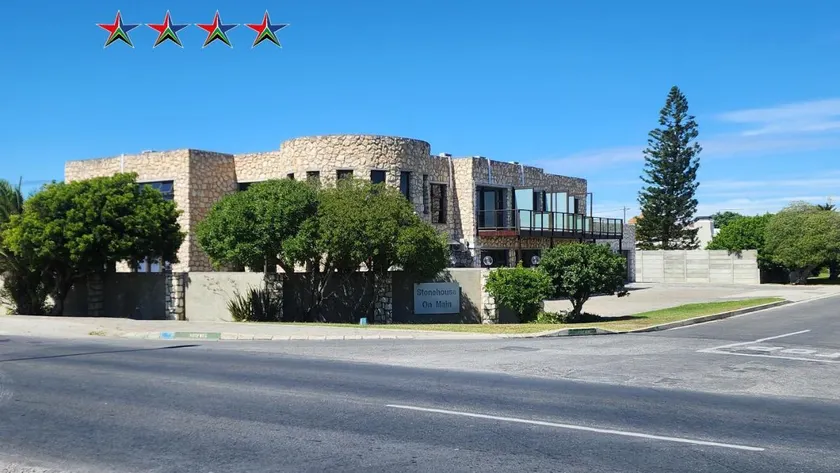 Stonehouse on Main - Image 1
